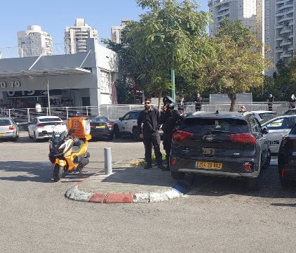 הכוחות הראשונים שהגיעו לאירוע 