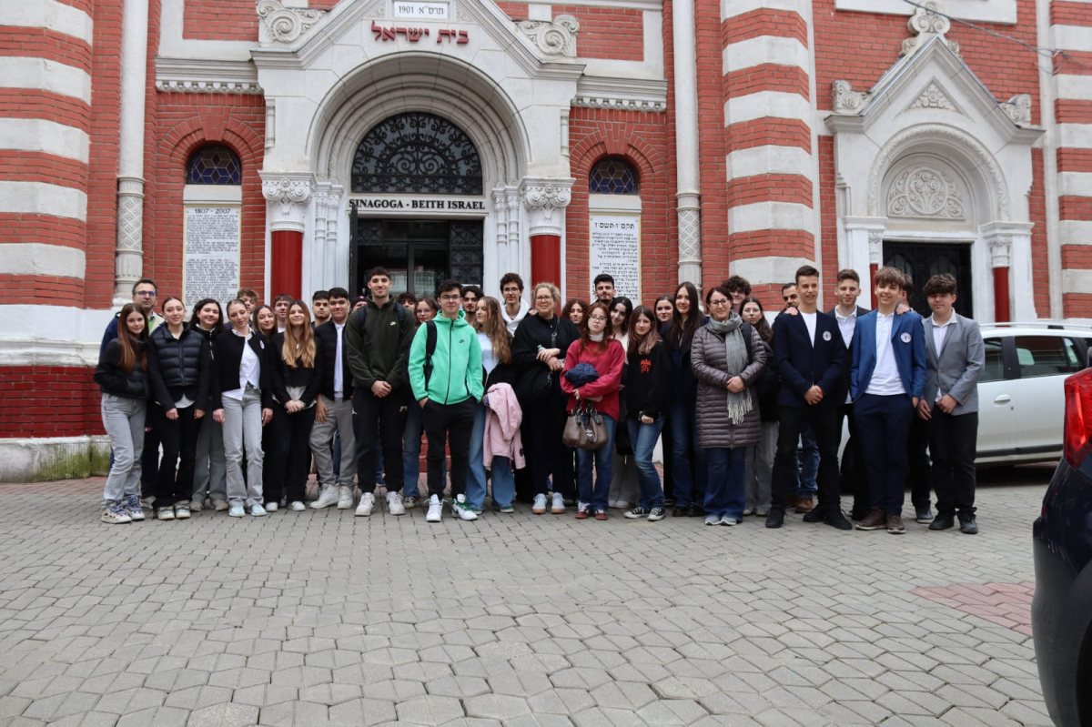 חברית המשלחת מתיכון בגין