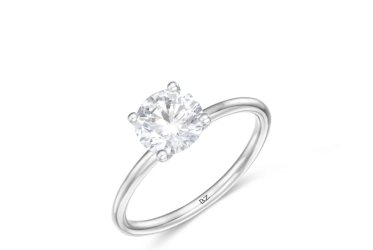 טבעת סוליטר 1 קראט בשיבוץ יהלומים שנוצרו מעבדה