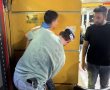 נעצרו שני חשודים שזרקו רימון הלם לבניין ברמת השקמה. האם קרב הכנופיות מתרחב?