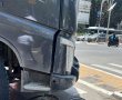 רוכבת אופניים מבוגרת נפצעה קשה בתאונת דרכים ברחוב אבא הלל