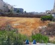 התריע על הבור המסוכן – והוא גודר מיד